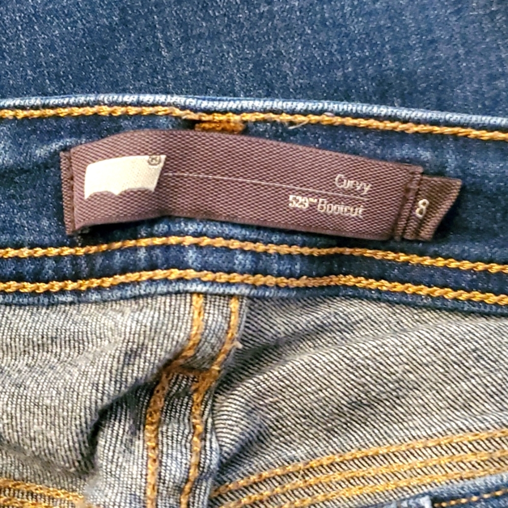 Levi's 529 bootcut women's curvy dark blue Jean size 8